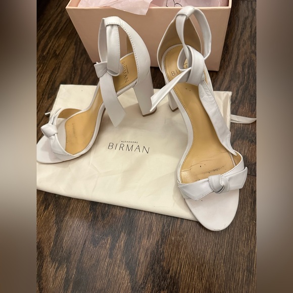 Alexandre Birman Clarita block sandal in white - Picture 3 of 10